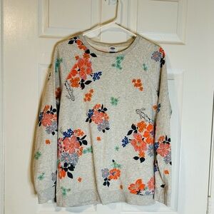 Old Navy Floral Print Sweatshirt - Gray and Orange
Crosslisted